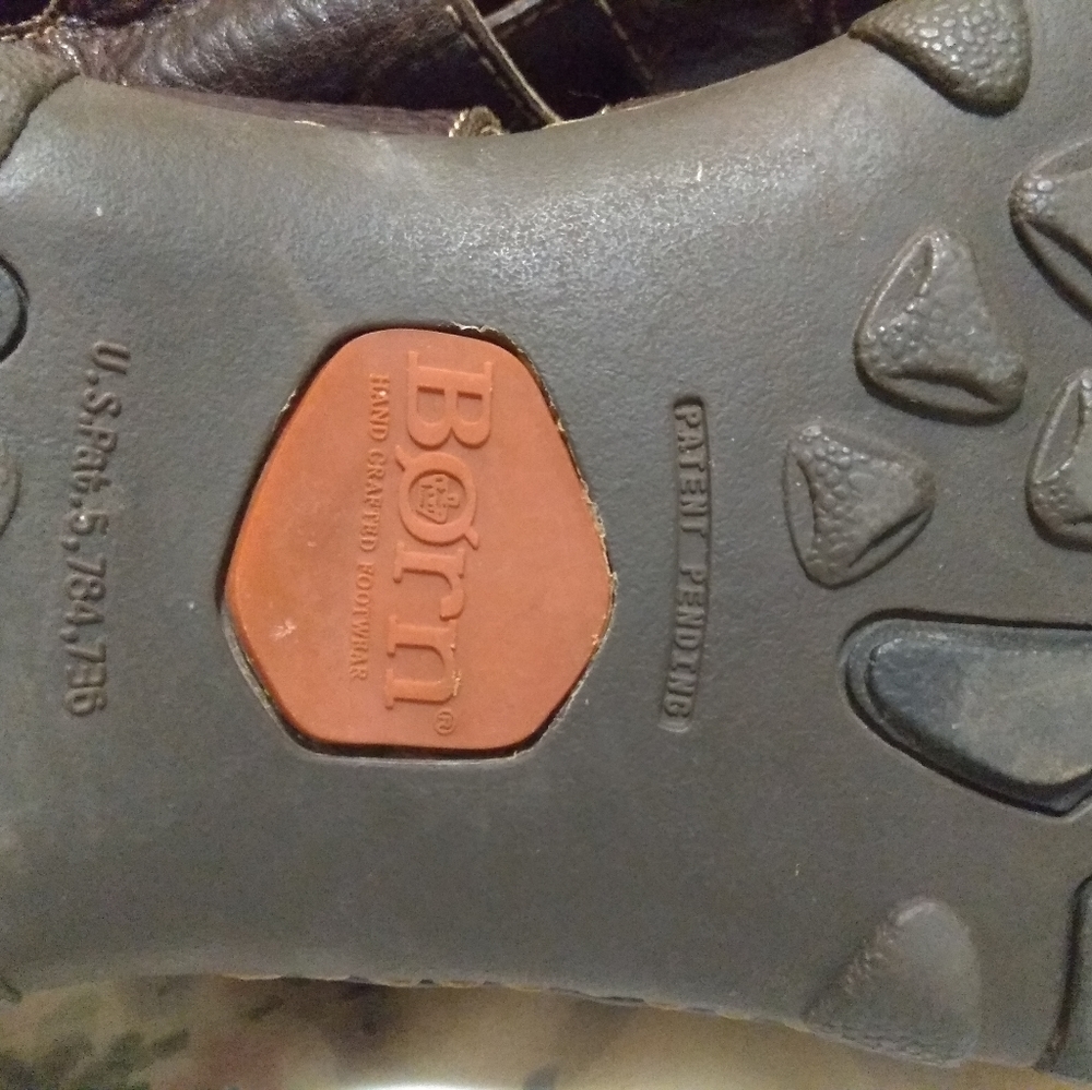Bórn Handcrafted Leather Sandals - Picture 5 of 9